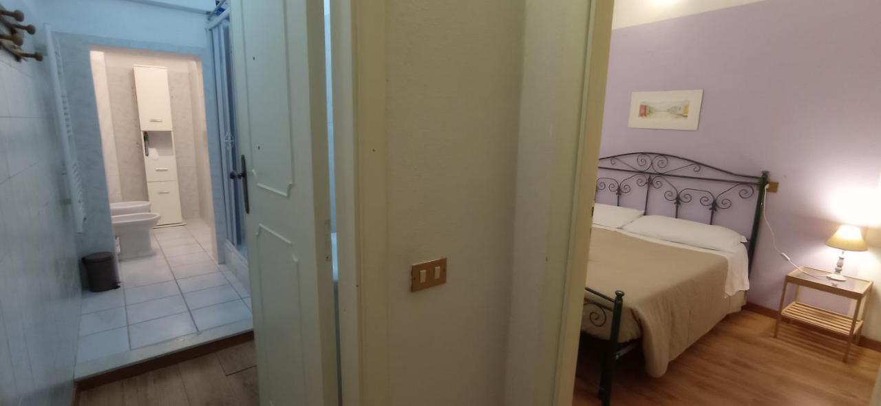 Onlyrooms III - Piazza Jenne Cagliari Kültér fotó