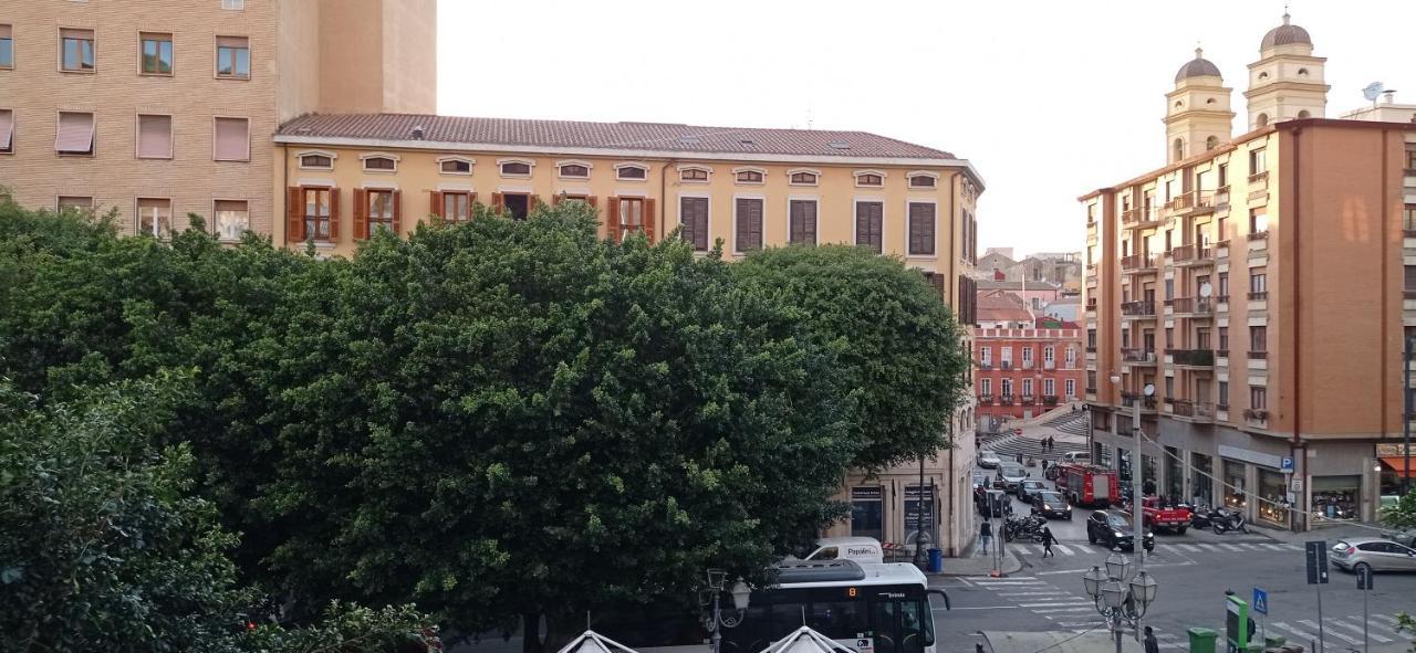 Onlyrooms III - Piazza Jenne Cagliari Kültér fotó