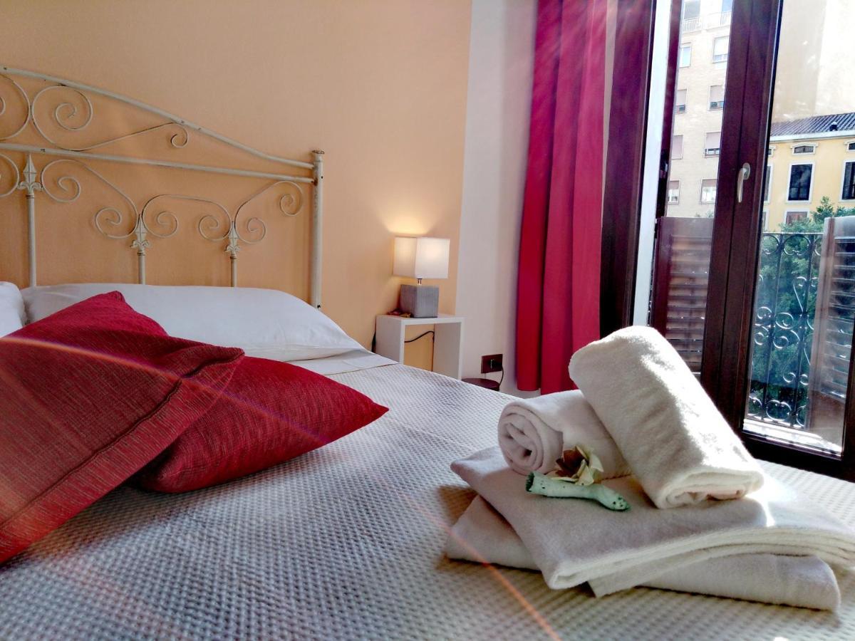 Onlyrooms III - Piazza Jenne Cagliari Kültér fotó